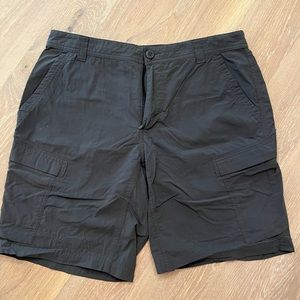REI relaxed cargo shorts size 34